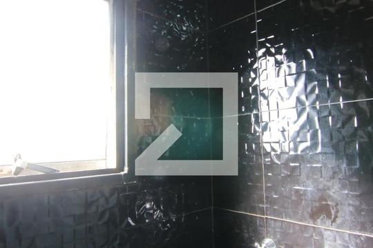 Banheiro  de apartamento para alugar com 2 quartos, 47m² em Jardim Castelo, São Paulo