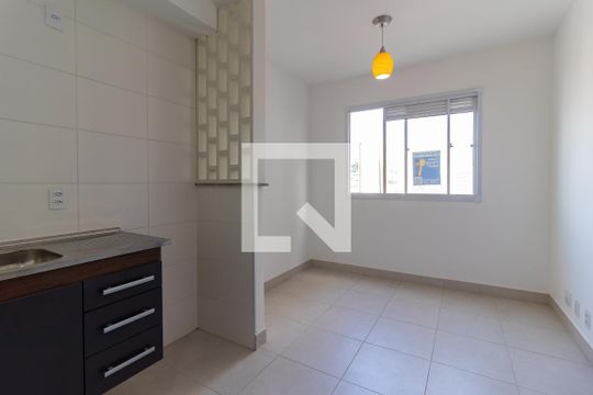 Apartamento à venda com 2 quartos, 33m² em Itaquera, São Paulo