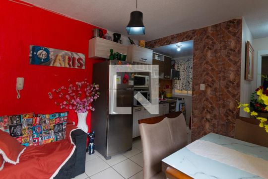 Sala/Cozinha de apartamento à venda com 2 quartos, 56m² em Glória, Porto Alegre