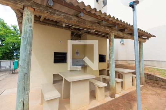 Área comum - Churrasqueira de apartamento à venda com 2 quartos, 56m² em Glória, Porto Alegre