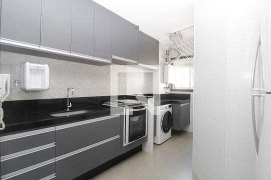 Cozinha de apartamento à venda com 3 quartos, 72m² em Parada Inglesa, São Paulo