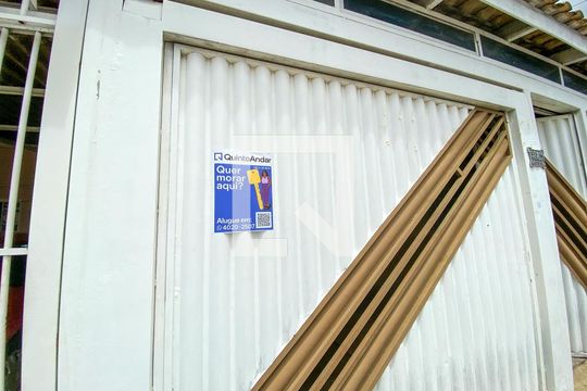 Placa de apartamento para alugar com 3 quartos, 101m² em Ceilândia Sul (ceilândia), Brasília