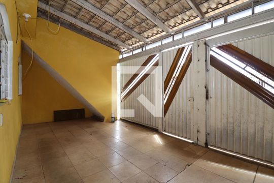 Garagem de apartamento para alugar com 3 quartos, 101m² em Ceilândia Sul (ceilândia), Brasília