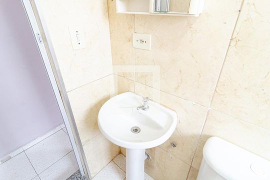 Banheiro Social de casa para alugar com 1 quarto, 30m² em Cidade Ademar, São Paulo