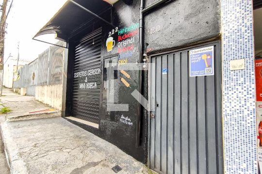 Fachada de casa para alugar com 1 quarto, 30m² em Cidade Ademar, São Paulo