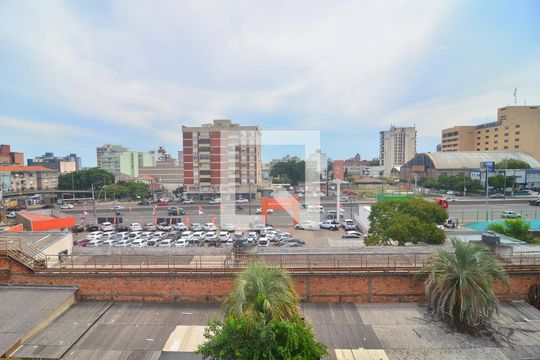 Vista de kitnet/studio para alugar com 1 quarto, 30m² em Marechal Rondon, Canoas
