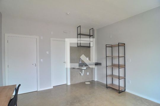 Dormitório e cozinha de kitnet/studio para alugar com 1 quarto, 30m² em Marechal Rondon, Canoas