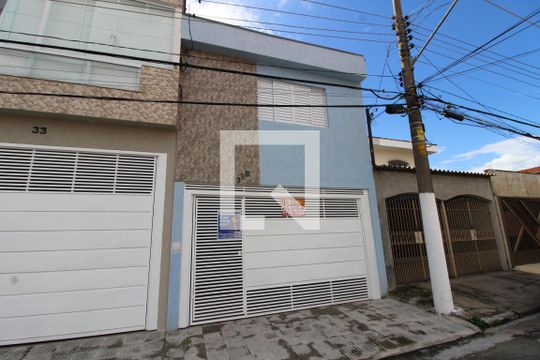 Fachada de casa para alugar com 1 quarto, 27m² em Jardim Vila Formosa, São Paulo