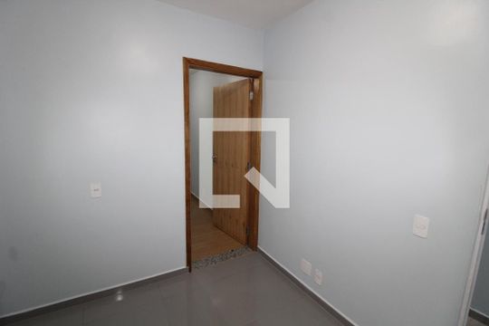 Cozinha de casa para alugar com 1 quarto, 27m² em Jardim Vila Formosa, São Paulo
