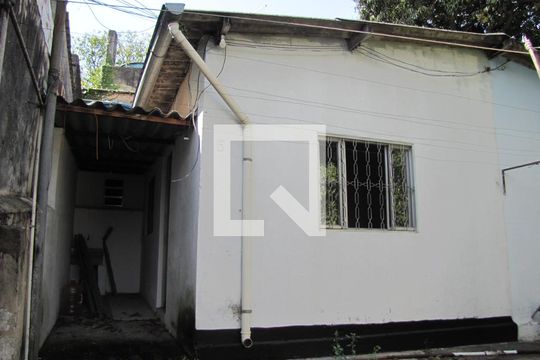 Área Externa de casa para alugar com 1 quarto, 30m² em Ermelino Matarazzo, São Paulo
