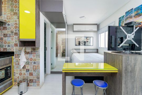Studio de kitnet/studio à venda com 1 quarto, 40m² em Vila Cordeiro, São Paulo