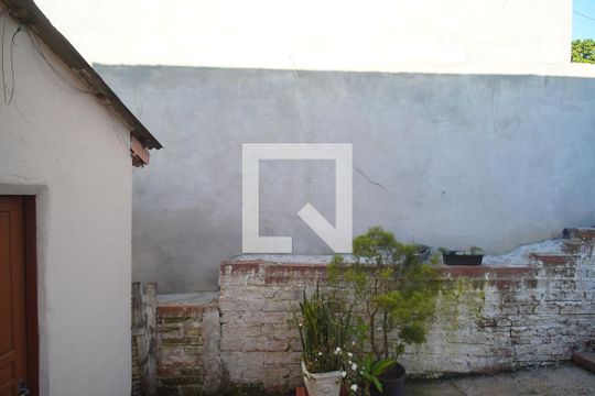 Sala - Vista de casa à venda com 2 quartos, 70m² em Rincão, Novo Hamburgo