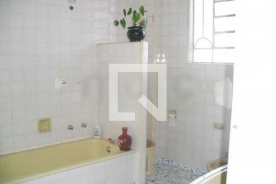 Casa à venda com 3 quartos, 200m² em Aclimação, São Paulo