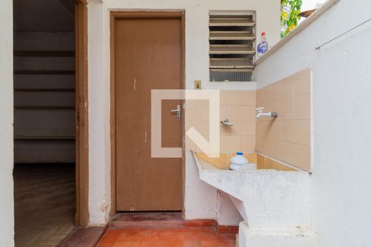 Área de Serviço de casa à venda com 4 quartos, 304m² em Planalto Paulista, São Paulo