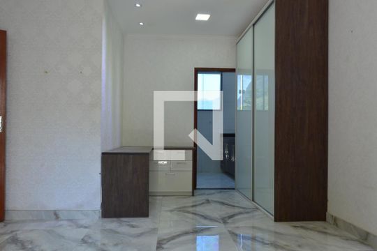 Suite 1 de casa de condomínio para alugar com 3 quartos, 300m² em Taquara, Rio de Janeiro