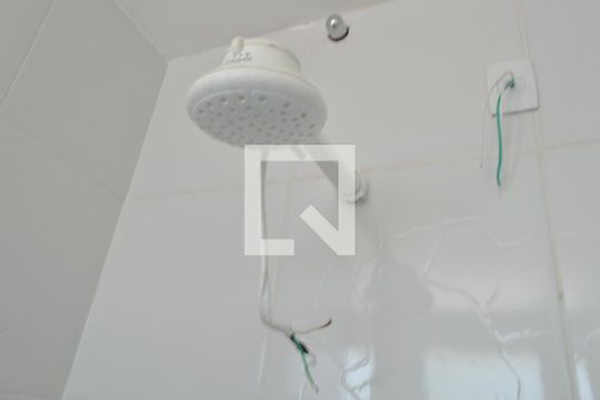 Banheiro da Suíte 3 de casa de condomínio para alugar com 3 quartos, 300m² em Taquara, Rio de Janeiro