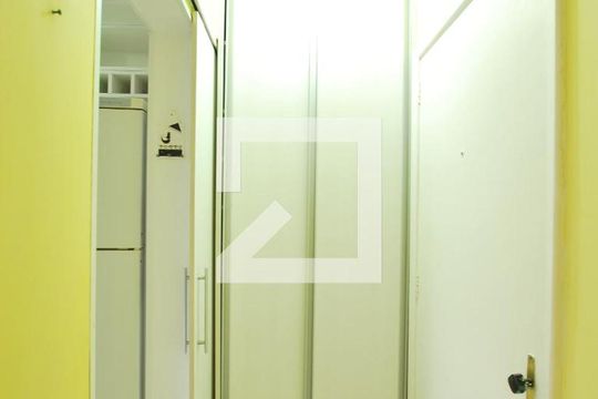 Armário de apartamento para alugar com 1 quarto, 46m² em Glória, Porto Alegre
