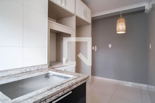 Cozinha de apartamento à venda com 2 quartos, 98m² em Cangaiba, São Paulo