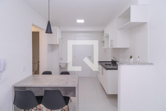 Apartamento para alugar com 2 quartos, 34m² em Vila Ema, São Paulo
