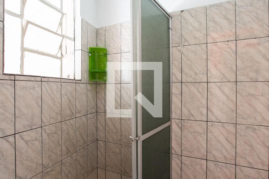 Banheiro  de casa para alugar com 2 quartos, 50m² em Cidade Líder, São Paulo
