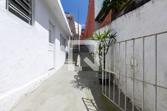 Entrada  de casa para alugar com 2 quartos, 50m² em Cidade Líder, São Paulo