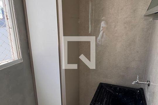 Área de Serviço de apartamento para alugar com 2 quartos, 57m² em Jardim São Vicente, Campinas