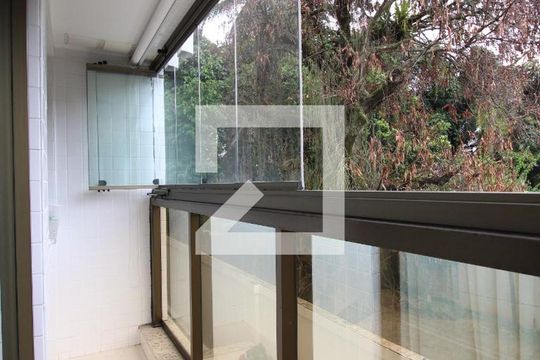 Varanda de apartamento para alugar com 2 quartos, 60m² em Anil, Rio de Janeiro