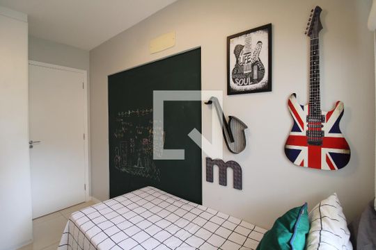 Quarto 01 de apartamento para alugar com 2 quartos, 60m² em Anil, Rio de Janeiro