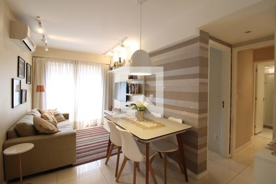 Apartamento para alugar com 2 quartos, 60m² em Anil, Rio de Janeiro