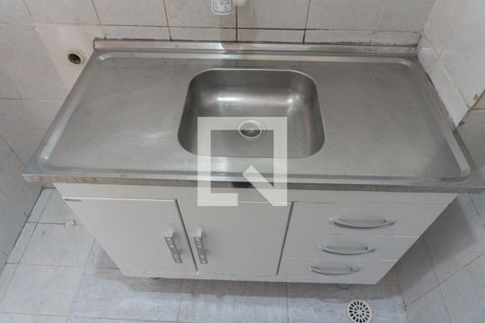 Cozinha de kitnet/studio à venda com 1 quarto, 32m² em Bela Vista, São Paulo