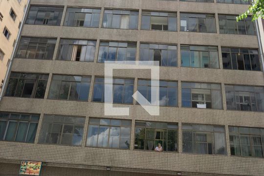 Fachada de kitnet/studio à venda com 1 quarto, 32m² em Bela Vista, São Paulo