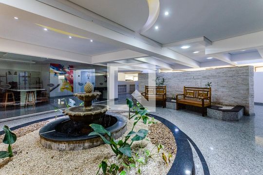 Hall de entrada de apartamento para alugar com 3 quartos, 140m² em Gonzaga, Santos