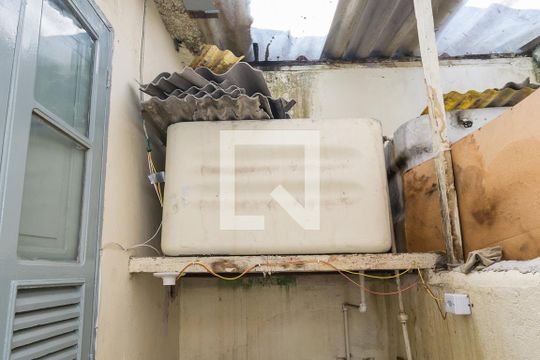 Área de Serviço de casa para alugar com 1 quarto, 58m² em Ramos, Rio de Janeiro