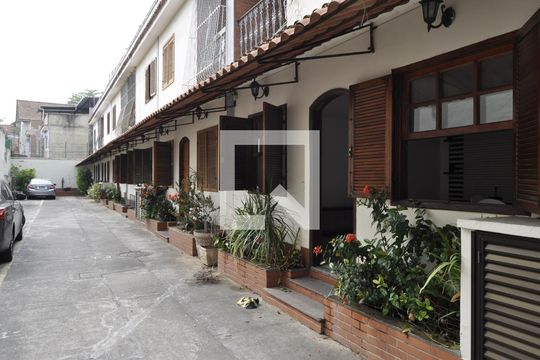 Área comum de casa de condomínio à venda com 5 quartos, 100m² em Rocha, Rio de Janeiro