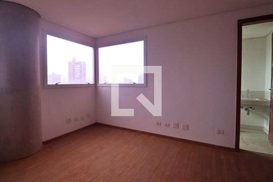 Suíte 1 de apartamento para alugar com 4 quartos, 275m² em Campestre, Santo André