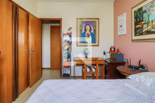 Quarto 1 de apartamento à venda com 4 quartos, 380m² em Santo Antônio, Belo Horizonte