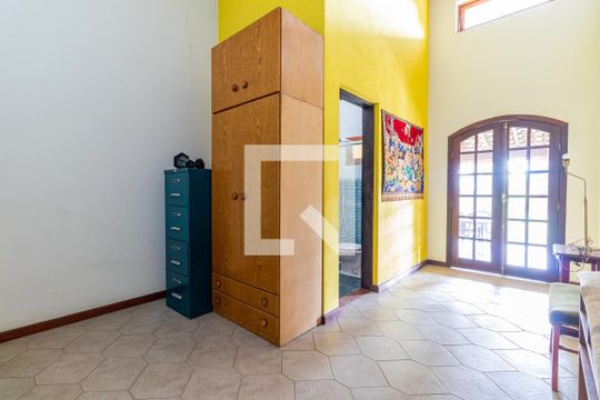 Suíte 1 de casa para alugar com 2 quartos, 200m² em Jardim Ipanema (zona Sul), São Paulo