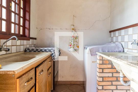 Lavanderia de casa para alugar com 2 quartos, 200m² em Jardim Ipanema (zona Sul), São Paulo