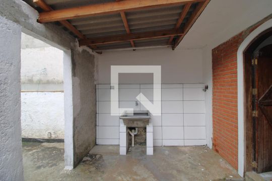 Lavanderia de casa para alugar com 1 quarto, 60m² em Vila Campo Grande, São Paulo