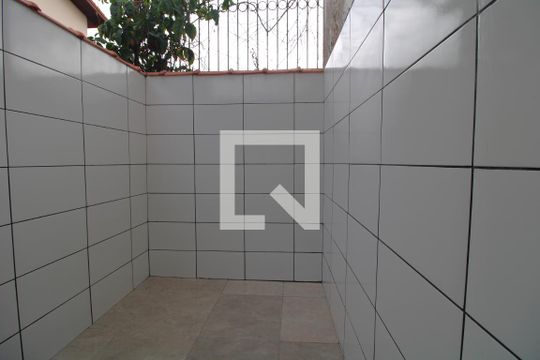 Área frente para cozinha de casa para alugar com 1 quarto, 60m² em Vila Campo Grande, São Paulo