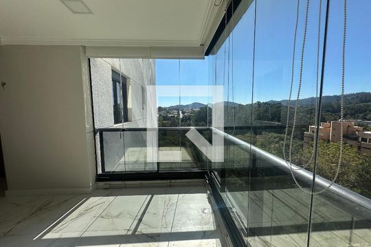 Sala de apartamento para alugar com 3 quartos, 112m² em Empresarial 18 do Forte, Barueri