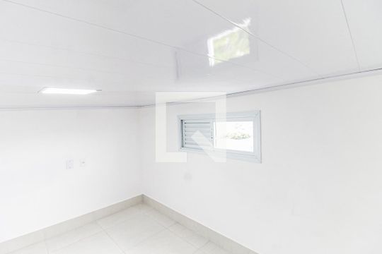 Quarto de kitnet/studio para alugar com 1 quarto, 35m² em Parque Maria Helena, São Paulo