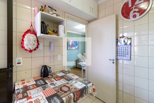 Cozinha de apartamento à venda com 3 quartos, 70m² em Vila João Jorge, Campinas