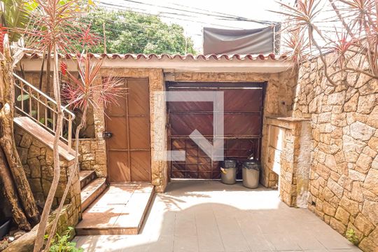 Vista da Sala/Cozinha de kitnet/studio para alugar com 1 quarto, 55m² em Vila Rosalia, Guarulhos