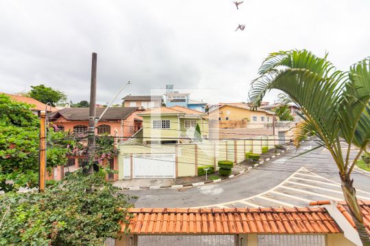 Vista  de casa à venda com 4 quartos, 400m² em City Bussocaba, Osasco