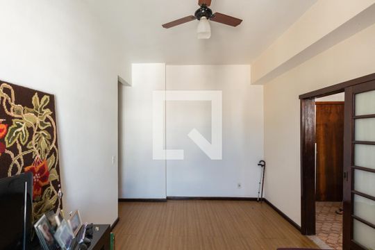 Sala de apartamento para alugar com 2 quartos, 55m² em Vila Isabel, Rio de Janeiro