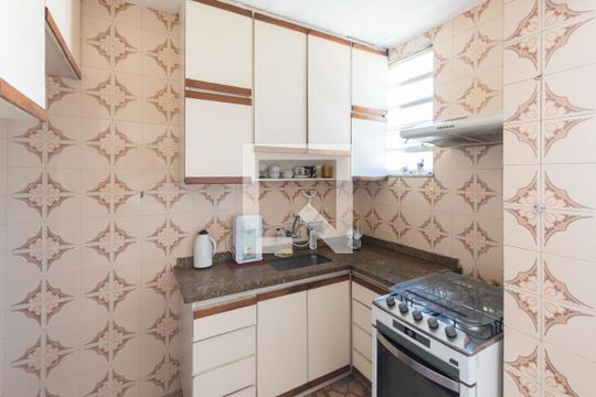 Cozinha e Área de Serviço de apartamento para alugar com 2 quartos, 55m² em Vila Isabel, Rio de Janeiro