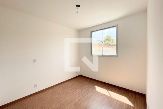 Quarto de apartamento à venda com 2 quartos, 83m² em Santa Rosa, Belo Horizonte