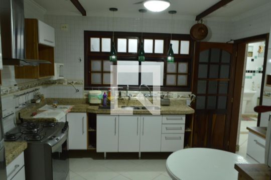 Cozinha  de casa à venda com 5 quartos, 454m² em Curicica, Rio de Janeiro