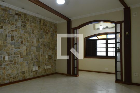 Suíte  de casa à venda com 5 quartos, 454m² em Curicica, Rio de Janeiro